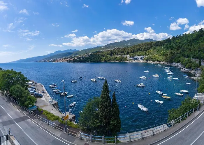Mare Sano Plaza