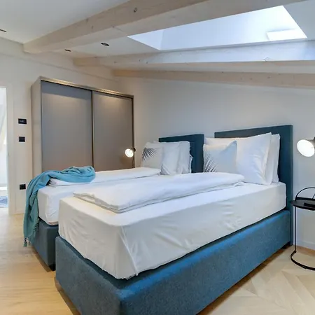 Mare Sano Plaza 아파트 *