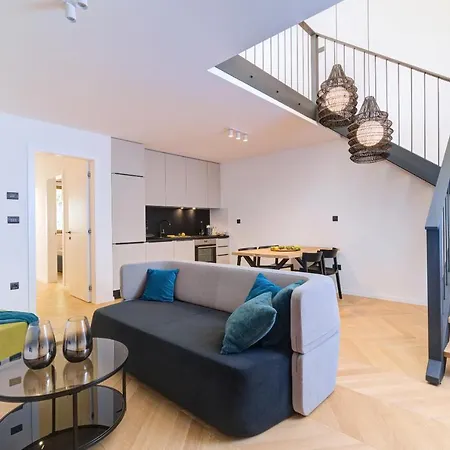 Mare Sano Plaza 아파트 오파티아